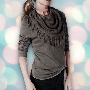 Women’s Fall Fringe Cowl Neck Sweater Size M